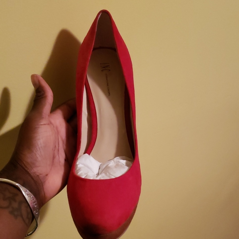 INC heels - Picture 2 of 3
